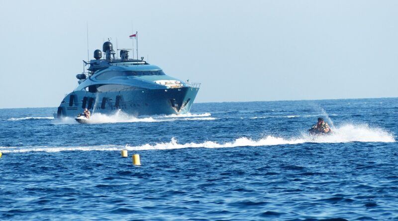 yacht, boat, ship-188929.jpg